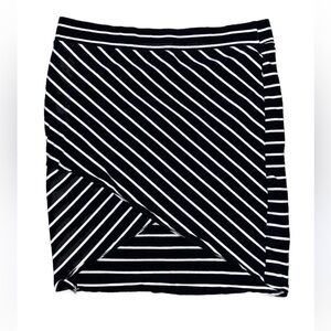 New Torrid 4x Navy and White Striped Women's Skirt